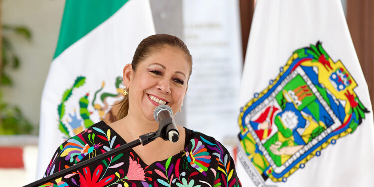 Gobierno del Estado fortalece derechos y bienestar de mujeres indígenas en Xicotepec