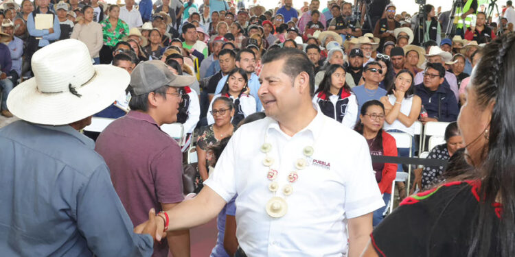 Gobierno del Estado atiende obras prioritarias en la Mixteca Poblana
