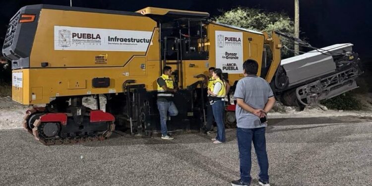 Inicia Gobierno del Estado pavimentación de la Avenida Ramón Caballero en Tehuacán