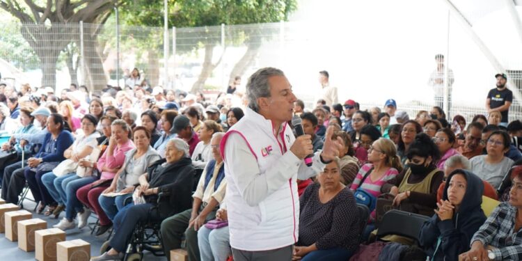 Fortalece Pepe Chedraui la seguridad alimentaria con entrega de despensas del programa Alimentación Imparable