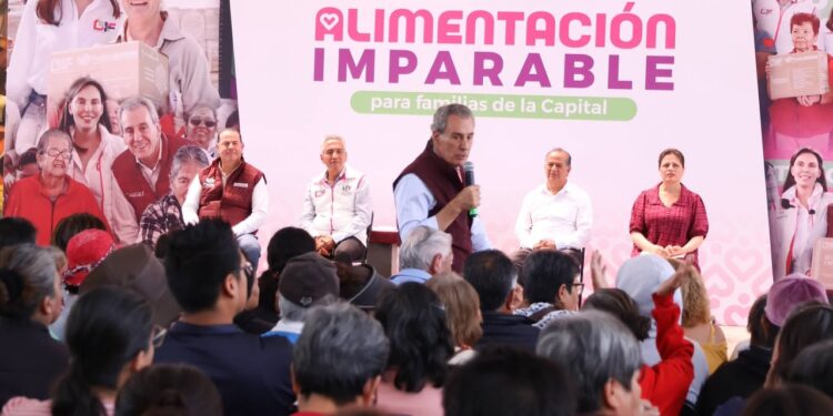 Entrega Pepe Chedraui más de 3 mil apoyos alimentarios a familias de La Libertad