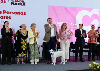 Personas Adultas Mayores son pilares en las familias: Armenta Mier