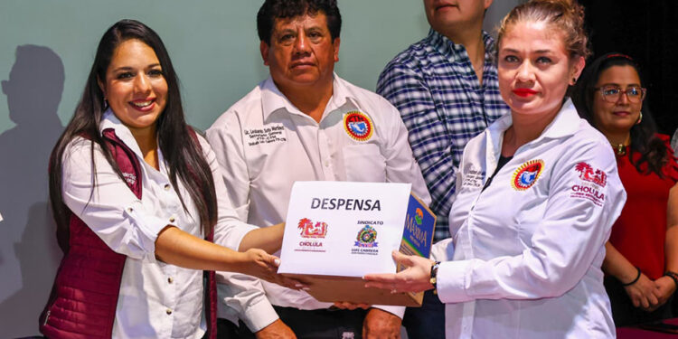 Reafirma Tonantzin Fernández su compromiso con la base trabajadora de San Pedro Cholula