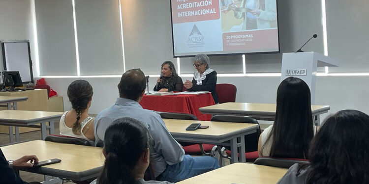 UPAEP consolida su formación en fisioterapia oncológica