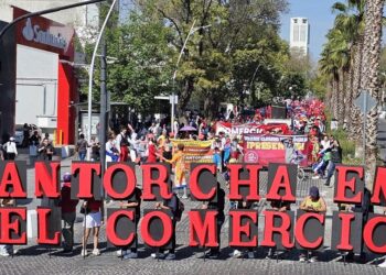 Los ambulantes y su unidad con Antorcha, única salida