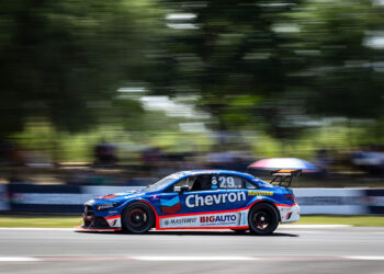 Chevron Racing consiguió doble podio de la GTM PRO 1 en el Autódromo de León