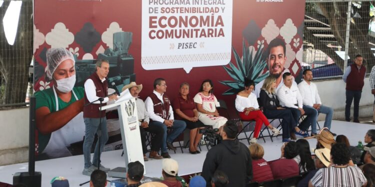 Pepe Chedraui impulsa el progreso comunitario en favor de productores mezcaleros y agrícolas