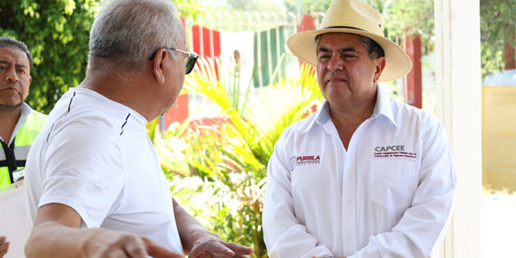 Da CAPCEE seguimiento a obras en escuelas de Atlixco e Izúcar