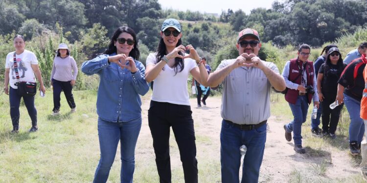 Gobierno estatal participa en jornada para sanear el río Atoyac