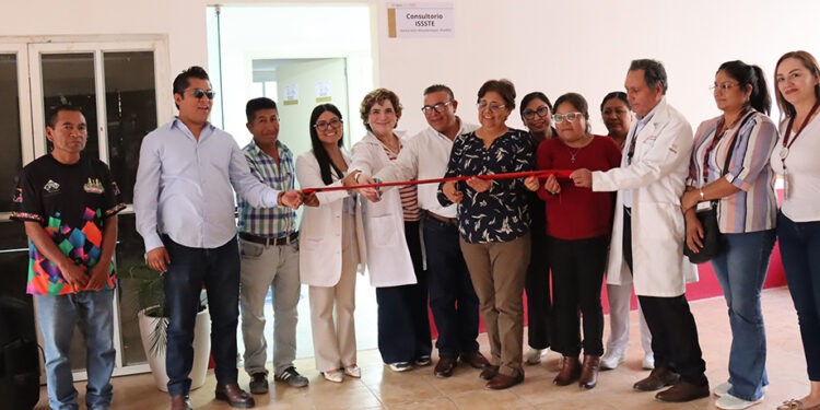 Amplían servicios de salud con nuevo consultorio