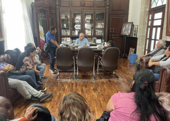 Gestionan obras para sus comunidades en Huauchinango