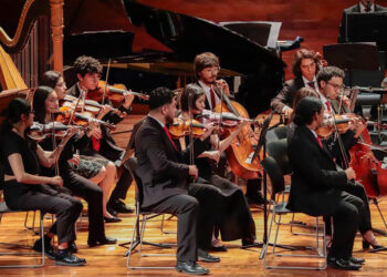 La Orquesta Escuela Carlos Chávez presenta «Ecos de Londres, Voces de México»