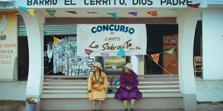 «Dueto Charanda» lleva al cine el amor, la lengua y la identidad mazahua