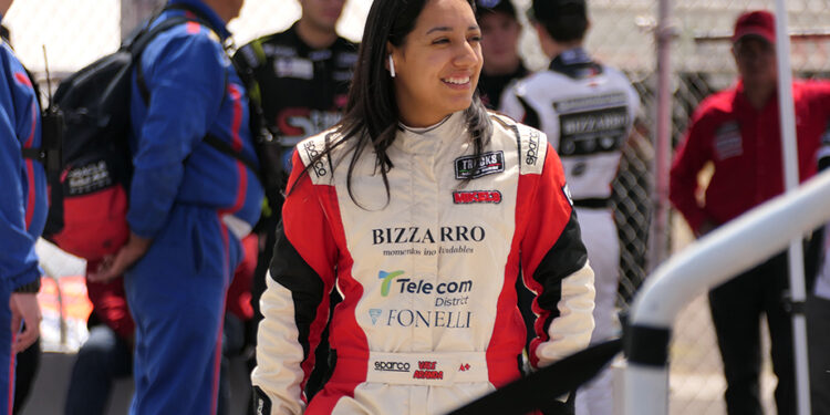 Valeria Aranda inicia en Monterrey su camino por el campeonato de Trucks México Series