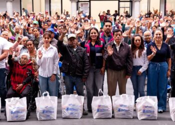 Acerca Lupita Cuautle apoyos alimentarios a más de 3 mil familias de San Andrés Cholula