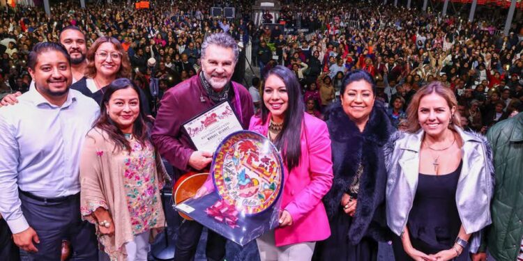 Inicia Feria Milenaria de San Pedro Cholula con concierto de Mijares