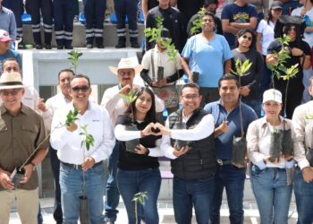 En Izúcar de Matamoros, el diputado Pável Gaspar participó en la Jornada de Reforestación “Pulmones Escolares”