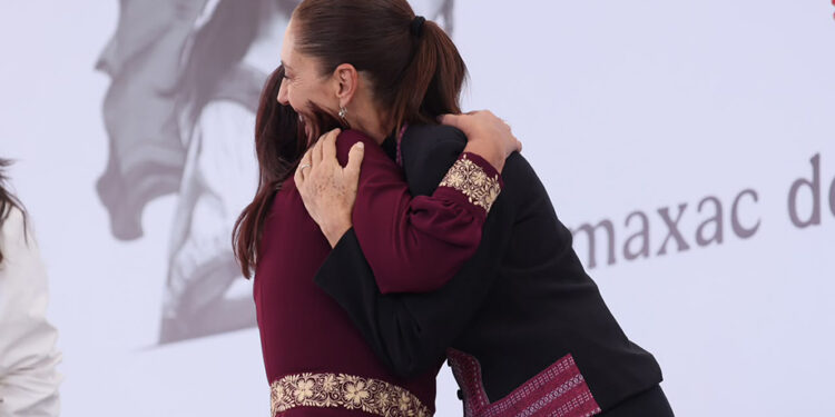 “Puede confiar en Tlaxcala”: Cuéllar destaca gobernabilidad y unidad durante informe de Sheinbaum