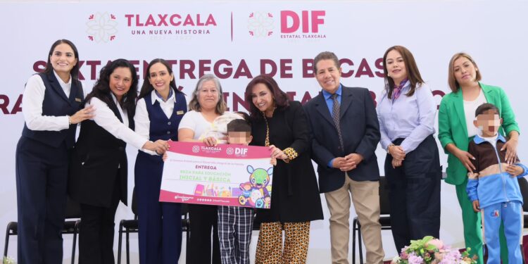 Beneficia Gobierno Estatal a 7 mil 200 familias con becas para educación inicial y básica