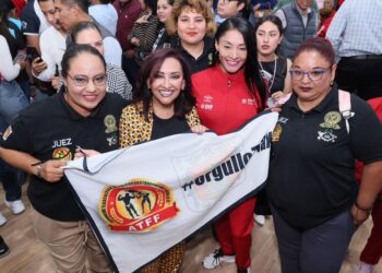 Entrega Gobernadora renovada Unidad Deportiva en Chiautempan
