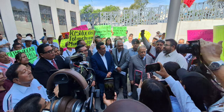 Recibe Congreso del Estado solicitud para que San Francisco Totimehuacán se convierta en municipio