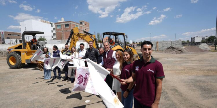 Arrancan Miguel Torruco, Francisco Sánchez y Pepe Chedraui construcción del Centro Comunitario México Imparable