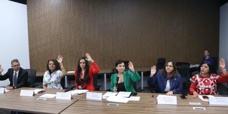 Aprueba Comisión del Congreso exhorto para fortalecer apoyo a personas adultas mayores para el cobro de la Pensión para el Bienestar