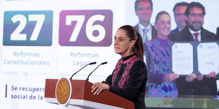Claudia Sheinbaum resalta aprobación de 27 reformas constitucionales y 76 reformas legales que recuperan el sentido social y la soberanía en la Constitución