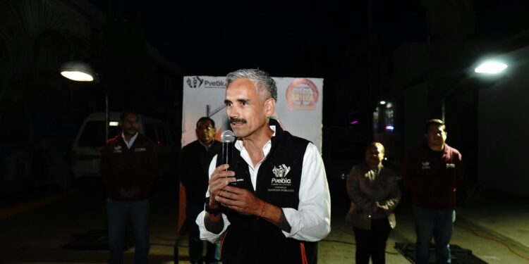 Moderniza Gobierno de Pepe Chedraui 162 luminarias en la colonia Historiadores