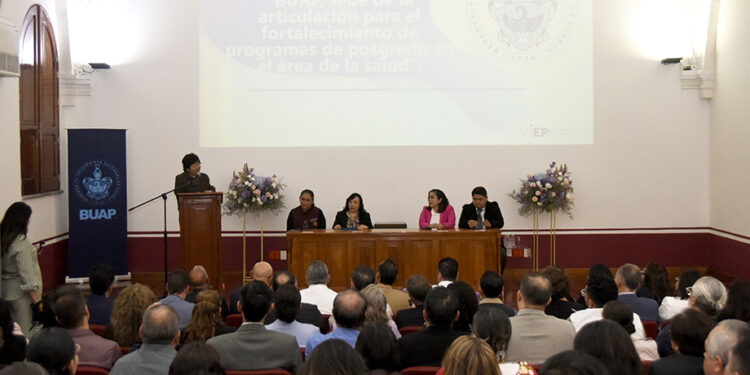 Busca BUAP fortalecer la formación de profesionales médicos
