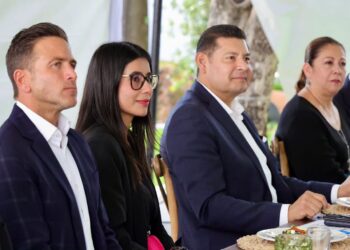 Reconoce Gobierno Estatal a atletas y refrenda al deporte como política de Estado