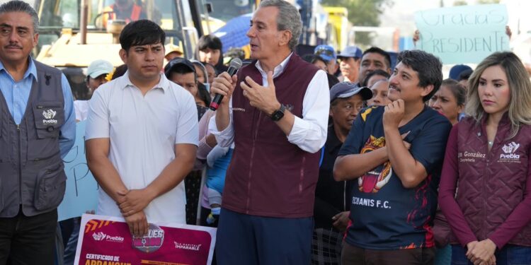 Impulsa Pepe Chedraui trabajos de rehabilitación vial en San Francisco Totimehuacan