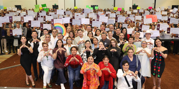 El pueblo organizado decide y transforma con obra comunitaria: Armenta Mier