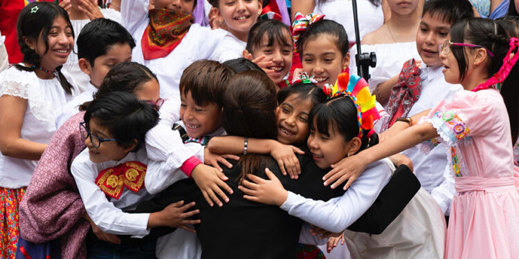 La música transforma la vida de las niñas y niños: Claudia Sheinbaum Pardo presenta el primer Concurso Nacional de Coros Escolares
