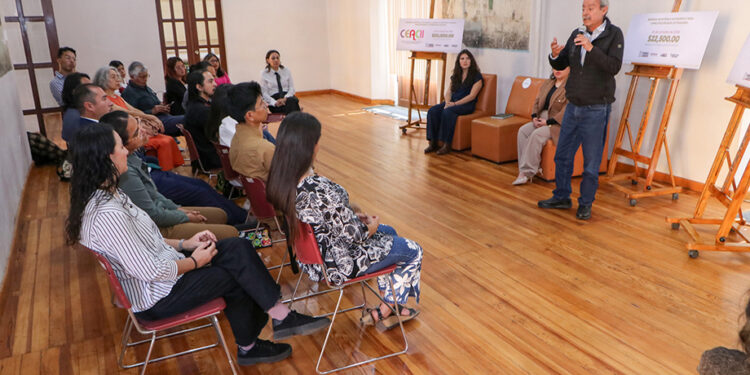 Entrega Gobierno del Estado estímulos económicos a artistas y espacios culturales independientes