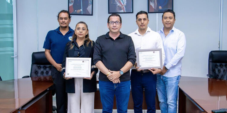 Reconocen calidad de UTTehuacán con la acreditación de dos programas educativos