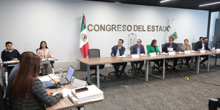 Aprueba Comisión del Congreso donación de espacios para la instalación de estaciones del Sistema de Transporte por Cable