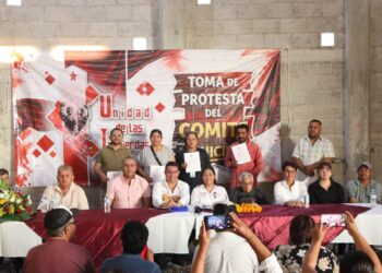 Pável Gaspar reconoce la contribución de productores y migrantes al desarrollo de la Mixteca poblana