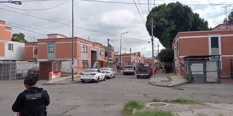 Ejecutan a un hombre frente a su casa en Bosques de San Sebastian