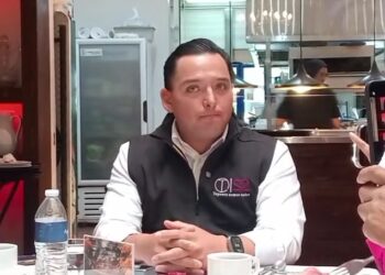 Mario Rendón cuestiona a morenistas que condicionan su permanencia a una candidatura