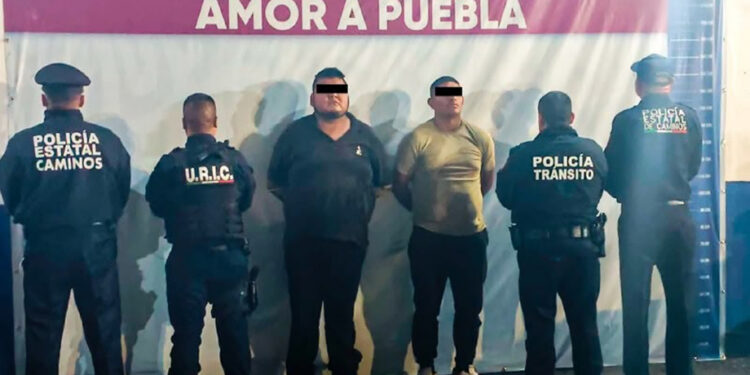 En Coronango, fuerzas de seguridad recuperan tractocamión robado