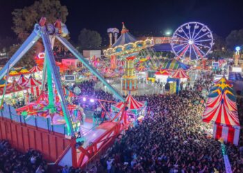Éxito total el arranque de “Tlaxcala, la Feria de Ferias 2026”: 40 mil personas abarrotan el Teatro del Pueblo