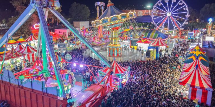 Éxito total el arranque de “Tlaxcala, la Feria de Ferias 2026”: 40 mil personas abarrotan el Teatro del Pueblo