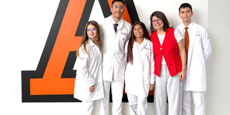 Estudiantes de Anáhuac Puebla se posicionan en el Top 3 nacional de fotografía anatómica
