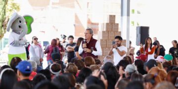 Pepe Chedraui realizó entrega masiva de “Alimentación Imparable” en Agua Santa