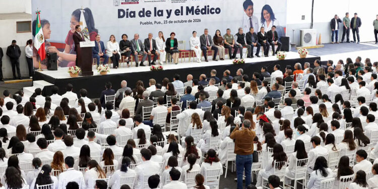 USEP crece con humanismo y abre camino a nuevas generaciones de médicas y médicos