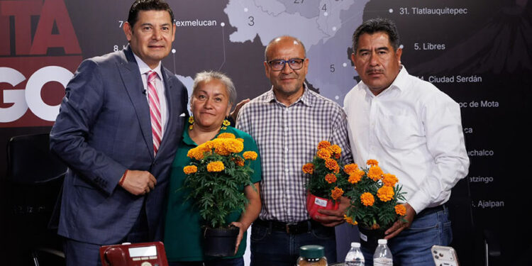 Productores atlixquenses reconocen estrategia estatal para impulsar al campo