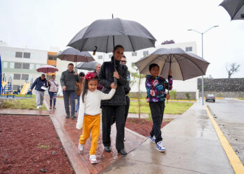 La Cuarta Transformación cree en los derechos del pueblo de México: Claudia Sheinbaum encabeza entrega de viviendas para el bienestar en Morelia, Michoacán