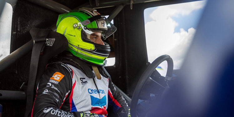 Chevron Racing y “Harry” Dueñas cierran semifinal de los Tractocamiones y apuntan a la final