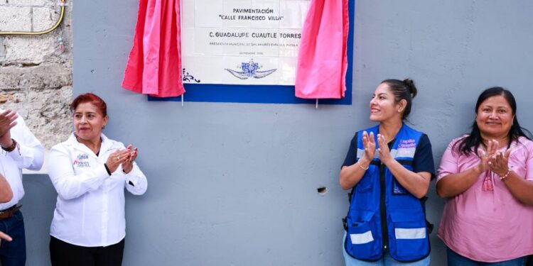 Vialidades dignas para San Andrés Cholula: Lupita Cuautle entrega rehabilitación de calle en Concepción Guadalupe